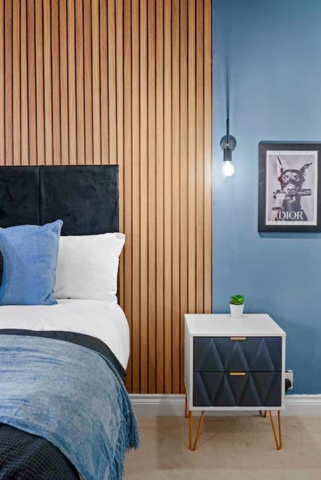 The Penthouse On Bristols Iconic Harbourside Apartament *